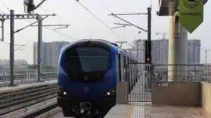 चेन्नई मेट्रो फेज़-II: कोयम्बेडु-ट्रेड सेंटर खंड जून 2026 तक तैयार हो जाएगा चेन्नई मेट्रो फेज़-II: कोयम्बेडु-ट्रेड सेंटर खंड जून 2026 तक तैयार हो जाएगा