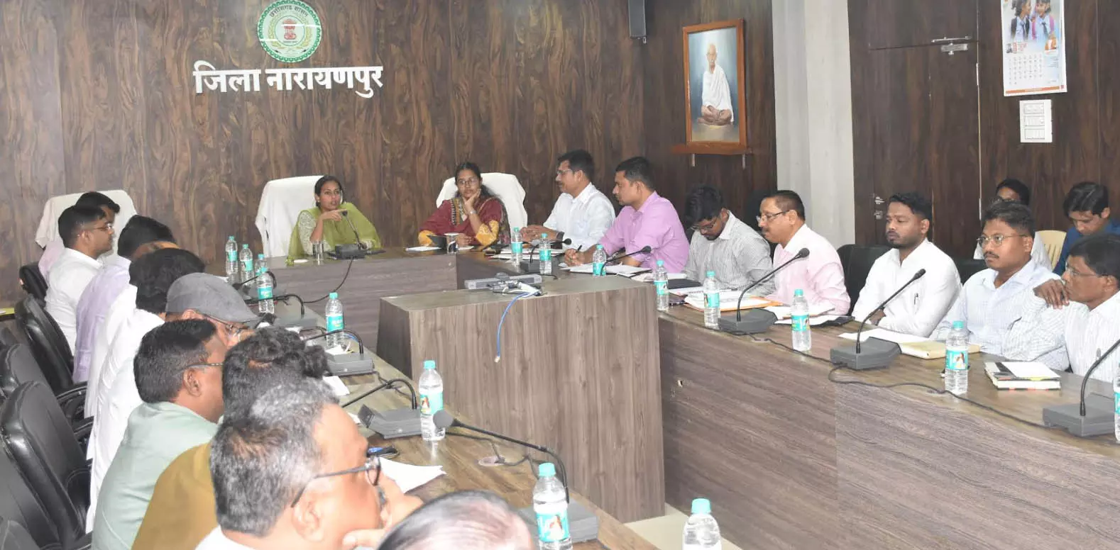 कलेक्टर ने किया नियद नेल्लानार के योजनाओं की विभागवार समीक्षा कलेक्टर ने किया नियद नेल्लानार के योजनाओं की विभागवार समीक्षा