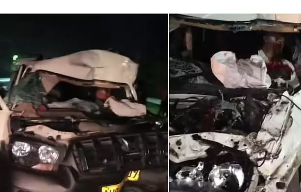 ट्रक की टक्कर से 2 लोगों की मौत ट्रक की टक्कर से 2 लोगों की मौत