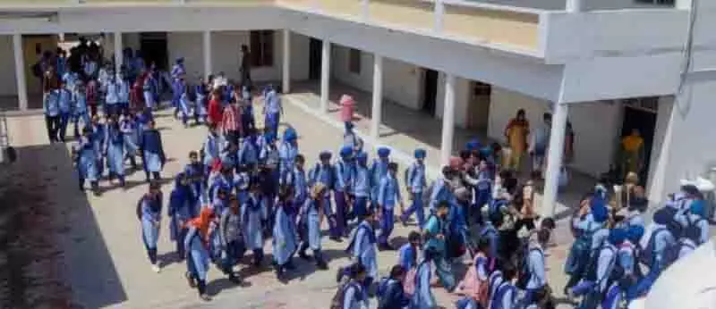 Tarn Taran: सरहाली सरकारी कॉलेज की उपस्थिति प्रणाली में सुधार Tarn Taran: सरहाली सरकारी कॉलेज की उपस्थिति प्रणाली में सुधार
