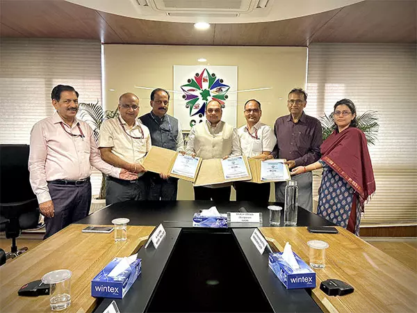 शहरी सड़क पुनर्विकास के जरिए प्रदूषण नियंत्रण की दिशा में बड़ा कदम: CAQM ने किया समझौता शहरी सड़क पुनर्विकास के जरिए प्रदूषण नियंत्रण की दिशा में बड़ा कदम: CAQM ने किया समझौता