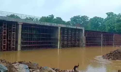 भारी बारिश के कारण मालाप्रभा नदी में उफान के कारण बेलगावी-गोवा राजमार्ग बंद भारी बारिश के कारण मालाप्रभा नदी में उफान के कारण बेलगावी-गोवा राजमार्ग बंद