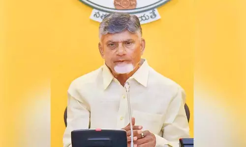 Naidu ने राजमार्ग निर्माण में तेजी लाई Naidu ने राजमार्ग निर्माण में तेजी लाई