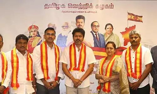Tamil Nadu : पूर्व आईआरएस अधिकारी, 3 पूर्व विधायक थावेकाविल में शामिल