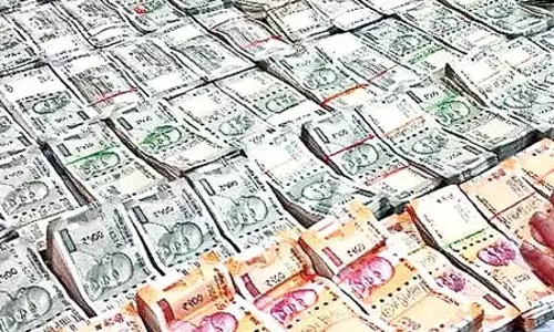 Odisha : आईएएस अधिकारी विजिलेंस के जाल में फंसे