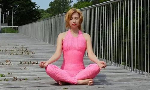Yoga: प्राणायाम का नियमित अभ्यास है बेहद फायदेमंद