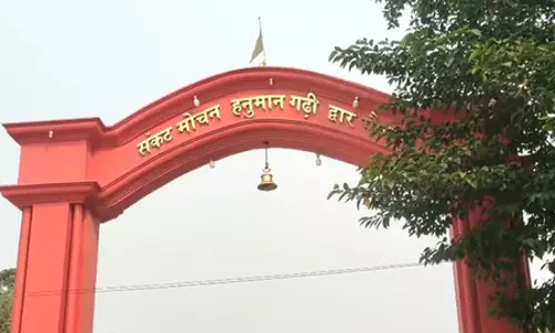 बड़ा मंगल: हनुमान मंदिर में उमड़े श्रद्धालु, जय श्रीराम के नारों से गूंजा परिसर