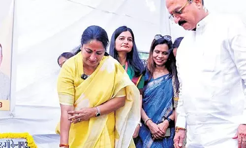 CM ने शुरू किया एक पेड़ मां के नाम अभियान, हरित क्षेत्र बढ़ाने पर जोर CM ने शुरू किया एक पेड़ मां के नाम अभियान, हरित क्षेत्र बढ़ाने पर जोर