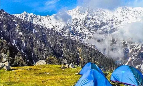 Himachal: पहाड़ियों में ट्रैकिंग के दौरान विदेशी ट्रैकर लापता, तलाश जारी