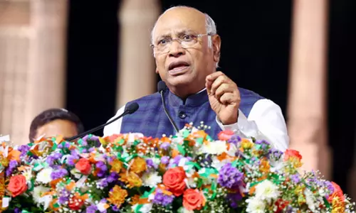 ‘लोकसभा में डिप्टी स्पीकर के चुनाव की प्रक्रिया करें शुरू’, खड़गे ने पीएम मोदी को पत्र लिख उठाई मांग ‘लोकसभा में डिप्टी स्पीकर के चुनाव की प्रक्रिया करें शुरू’, खड़गे ने पीएम मोदी को पत्र लिख उठाई मांग