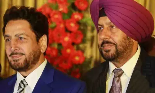 Singer Gurdas Maan ने भाई गुरपंथ मान के निधन पर शोक व्यक्त किया Singer Gurdas Maan ने भाई गुरपंथ मान के निधन पर शोक व्यक्त किया
