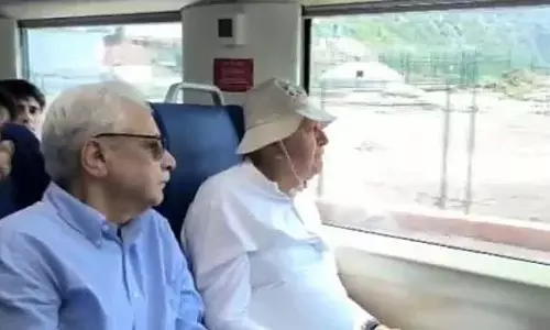 जब वंदे भारत ट्रेन चेनाब ब्रिज पार कर रही थी तो मेरी आंखों में आंसू आ गए: Farooq Abdullah