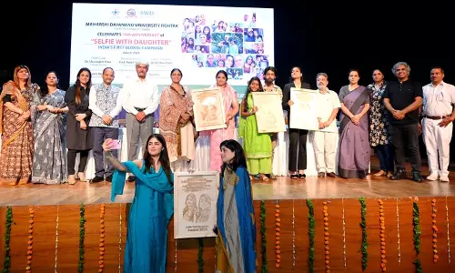 Haryana : सेल्फी विद डॉटर’ के 10 साल पूरे, भावनाओं और गर्व से भरे Haryana : सेल्फी विद डॉटर’ के 10 साल पूरे, भावनाओं और गर्व से भरे