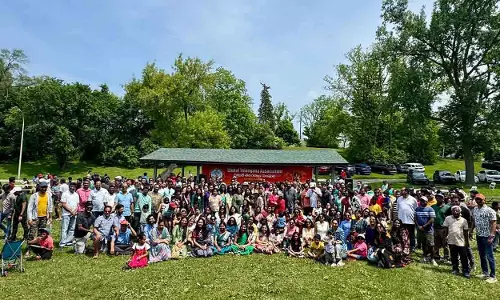 US में तेलंगाना समुदाय ने जीवंत मिलन समारोह में एकता और संस्कृति का जश्न मनाया US में तेलंगाना समुदाय ने जीवंत मिलन समारोह में एकता और संस्कृति का जश्न मनाया