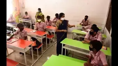 Kerala  के हाई स्कूलों में अगले सप्ताह से काम के घंटे बढ़ जाएंगे