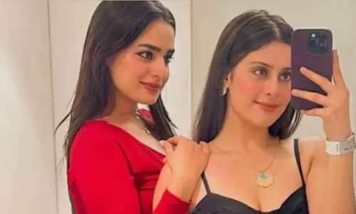 BFFs : आयशा खान और ईशा मालवीय का खास डांस मोमेंट BFFs : आयशा खान और ईशा मालवीय का खास डांस मोमेंट
