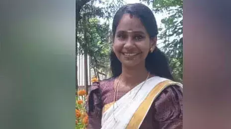 Kerala: दुखद स्कूटर दुर्घटना: वाहन के सामने बिल्ली के कूदने से महिला की मौत