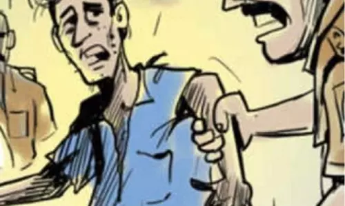 Lucknow: आत्महत्या से पहले रेलवे ट्रैक पर पकड़ा गया 12वीं का छात्र
