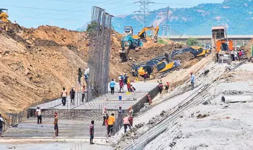 Andhra : बुदमेरु बाढ़ रोकथाम उपायों में तेजी लाई गई Andhra : बुदमेरु बाढ़ रोकथाम उपायों में तेजी लाई गई