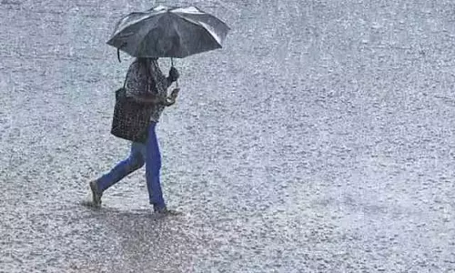 Tamil Nadu : वेल्लोर समेत 12 जिलों में आज भारी बारिश Tamil Nadu : वेल्लोर समेत 12 जिलों में आज भारी बारिश