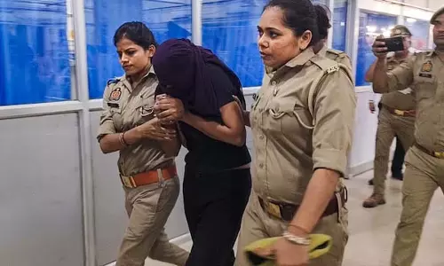 छह घंटे की कॉल क्या सोनम ने फोन पर रची हत्या की स्क्रिप्ट छह घंटे की कॉल क्या सोनम ने फोन पर रची हत्या की स्क्रिप्ट