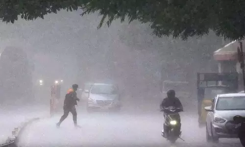 Telangana में भारी बारिश की संभावना: मौसम संबंधी चेतावनी जारी Telangana में भारी बारिश की संभावना: मौसम संबंधी चेतावनी जारी