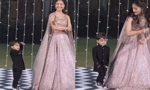 छोटे बच्चे ने मासी के साथ किया ऐसा डांस, जमकर वायरल हुआ VIDEO