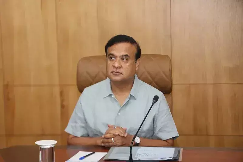 Assam  में 1950 के निष्कासन अधिनियम को पुनर्जीवित करते हुए 330 अवैध अप्रवासियों को निर्वासित किया