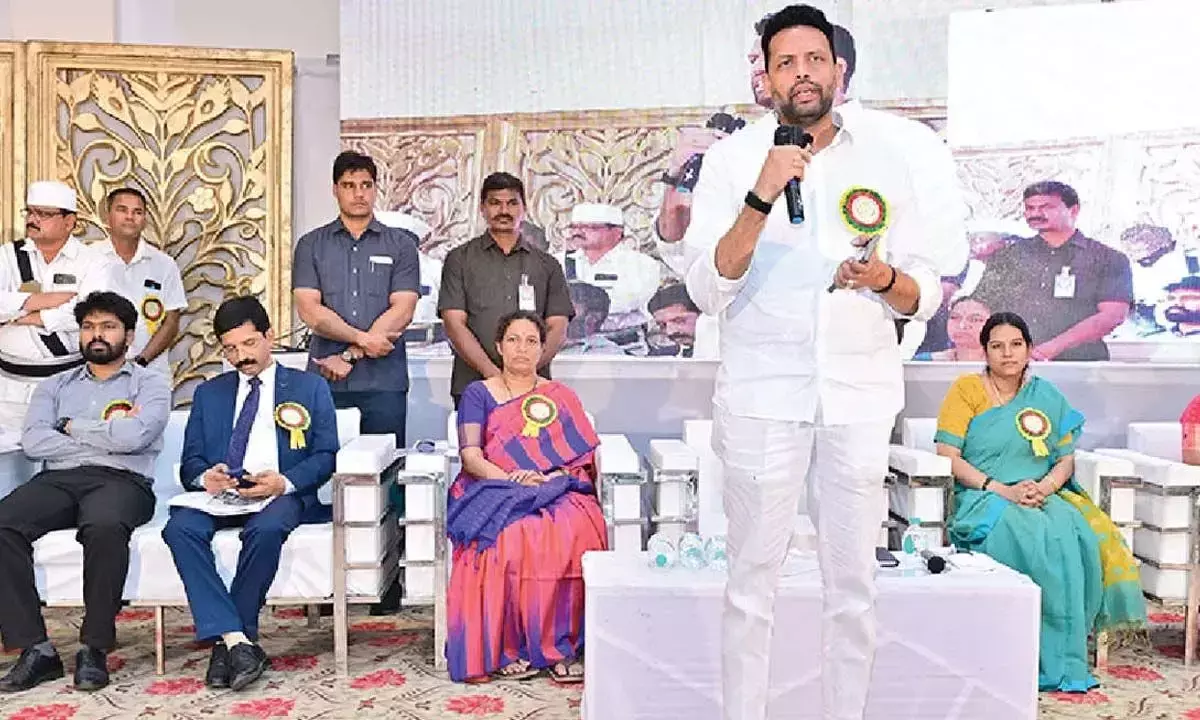 छात्रों को भविष्य का परिवर्तनकर्ता बनना चाहिए: Minister छात्रों को भविष्य का परिवर्तनकर्ता बनना चाहिए: Minister