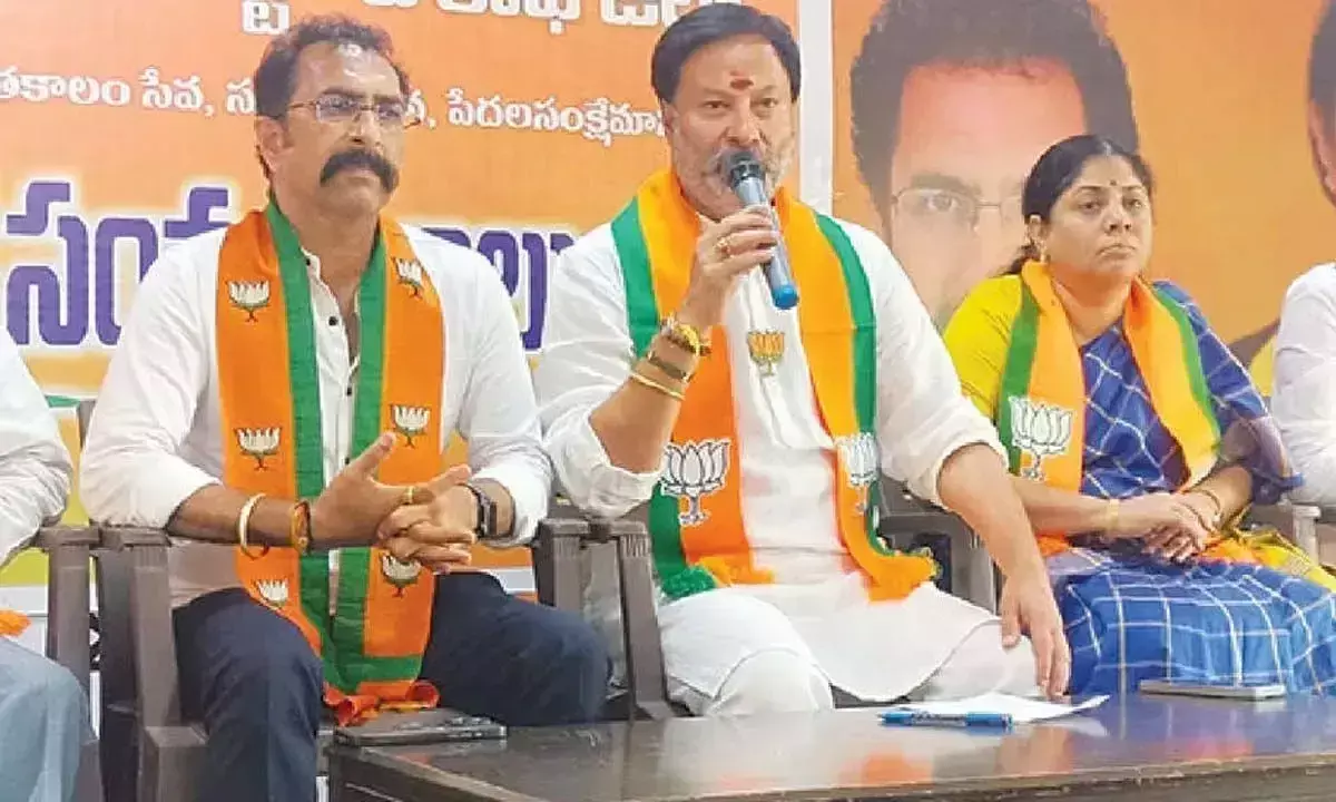 Andhra: टीटीडी बोर्ड सदस्य ने जगन से अमरावती की महिलाओं से माफी मांगने की मांग की