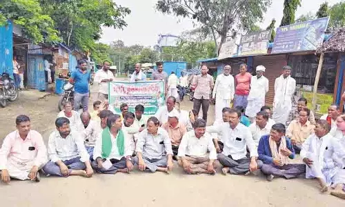 Adilabad में ज्वार खरीद के लिए किसानों ने तत्काल भुगतान की मांग की