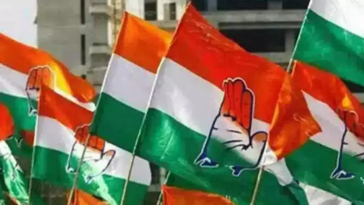 Telangana: कांग्रेस के शीर्ष नेताओं ने नाराज वरिष्ठ नेताओं को मनाने के लिए अतिरिक्त प्रयास किए Telangana: कांग्रेस के शीर्ष नेताओं ने नाराज वरिष्ठ नेताओं को मनाने के लिए अतिरिक्त प्रयास किए