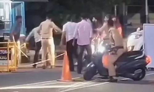 Chandigarh: पंजाब यूनिवर्सिटी में युवक की बेरहमी से पिटाई