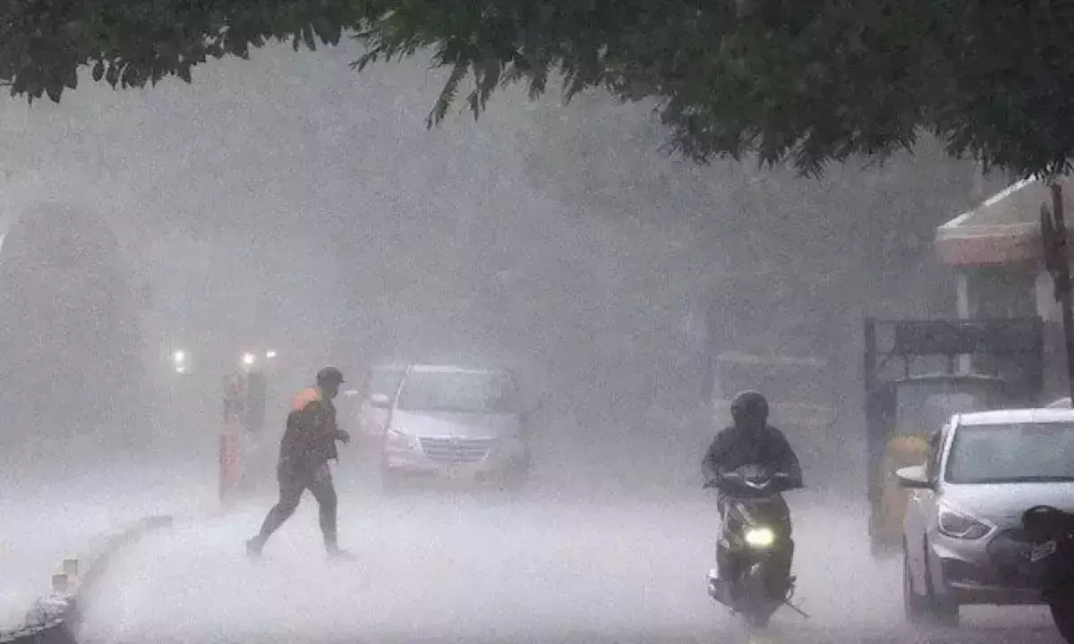 Andhra और तेलंगाना में असामान्य मौसम स्थितियों के बीच बारिश होने की संभावना Andhra और तेलंगाना में असामान्य मौसम स्थितियों के बीच बारिश होने की संभावना