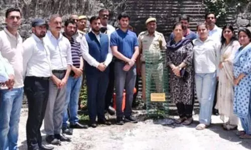 राजौरी प्रशासन ने शहीद ADDC को भावभीनी श्रद्धांजलि अर्पित की