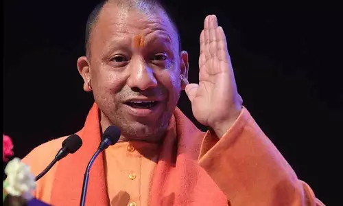 वोट बैंक की राजनीति के कारण कांग्रेस और सपा विदेशी आक्रमणकारियों पर चुप रहीं: CM Yogi वोट बैंक की राजनीति के कारण कांग्रेस और सपा विदेशी आक्रमणकारियों पर चुप रहीं: CM Yogi