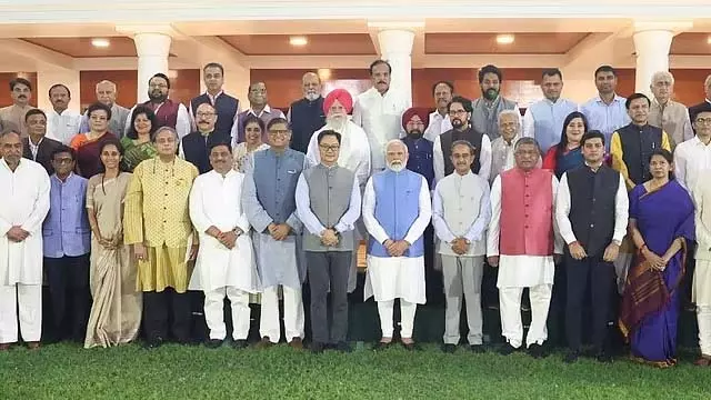 दुनिया भर में गूंजी भारत की आवाज: PM Modi ने की ऑपरेशन सिंधु सांसदों के समूह की तारीफ दुनिया भर में गूंजी भारत की आवाज: PM Modi ने की ऑपरेशन सिंधु सांसदों के समूह की तारीफ