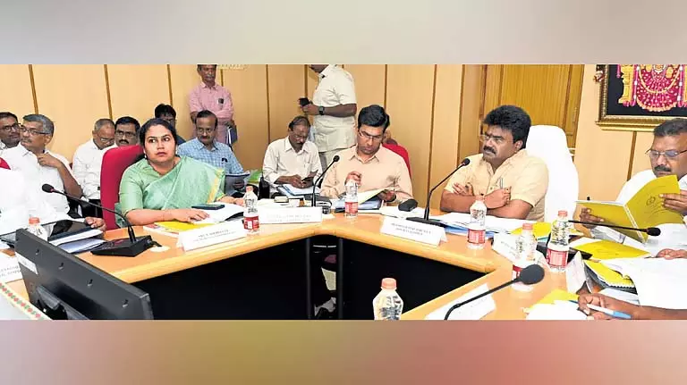 आंध्र प्रदेश हाउस पैनल ने Tirupati में परियोजनाओं की समीक्षा की आंध्र प्रदेश हाउस पैनल ने Tirupati में परियोजनाओं की समीक्षा की