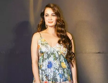 Dia Mirza ने बच्चों के विकास में मदद के लिए और अधिक जैव विविधता पार्क बनाने का आह्वान किया Dia Mirza ने बच्चों के विकास में मदद के लिए और अधिक जैव विविधता पार्क बनाने का आह्वान किया