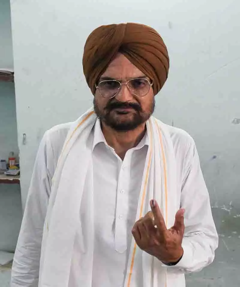 Sidhu Moosewala के पिता ने डॉक्यूमेंट्री की रिलीज के खिलाफ अदालत का रुख किया Sidhu Moosewala के पिता ने डॉक्यूमेंट्री की रिलीज के खिलाफ अदालत का रुख किया