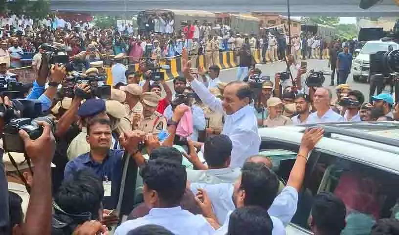 KCR ने कलेश्वरम आयोग के समक्ष गवाही दी KCR ने कलेश्वरम आयोग के समक्ष गवाही दी