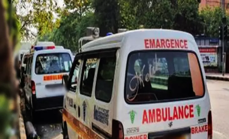 मां-बेटे ने आर्थिक तंगी से परेशान होकर की आत्महत्या की कोशिश, बेटा बड़े अस्पताल में रेफर मां-बेटे ने आर्थिक तंगी से परेशान होकर की आत्महत्या की कोशिश, बेटा बड़े अस्पताल में रेफर