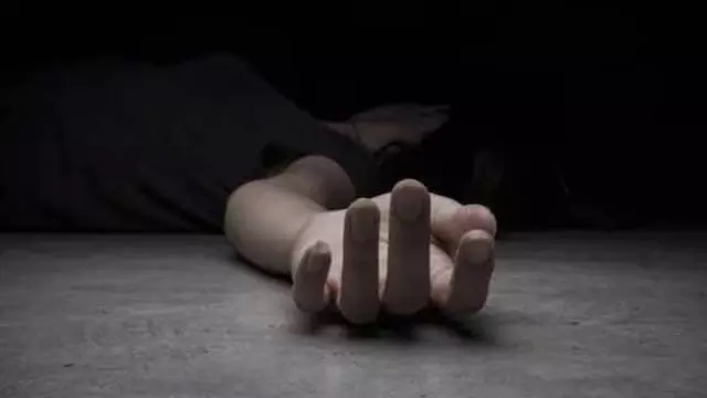 भूल बनी जानलेवा, पानी समझकर कीटनाशक पीने से दो लड़कियों की मौत भूल बनी जानलेवा, पानी समझकर कीटनाशक पीने से दो लड़कियों की मौत