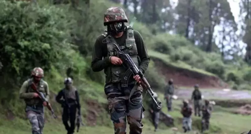 Samba में ग्रामीणों द्वारा संदिग्ध गतिविधि की सूचना के बाद तलाशी शुरू Samba में ग्रामीणों द्वारा संदिग्ध गतिविधि की सूचना के बाद तलाशी शुरू