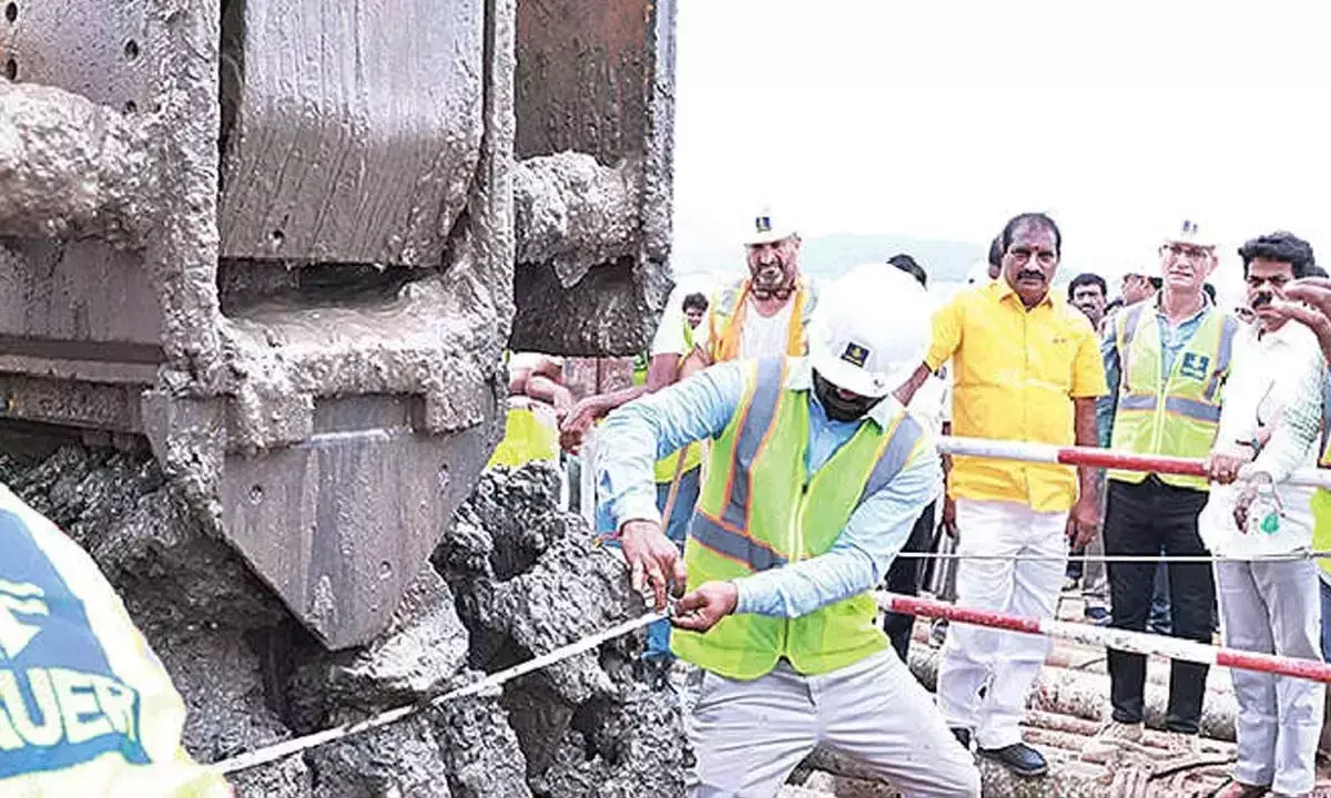 Andhra: पोलावरम 2027 तक पूरा हो जाएगा Andhra: पोलावरम 2027 तक पूरा हो जाएगा