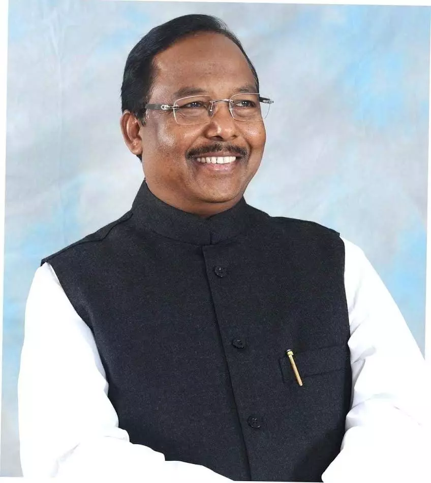 छात्रावास अधीक्षकों की पदस्थापना में पूर्ण पारदर्शिता बरती जाए: मंत्री नेताम छात्रावास अधीक्षकों की पदस्थापना में पूर्ण पारदर्शिता बरती जाए: मंत्री नेताम