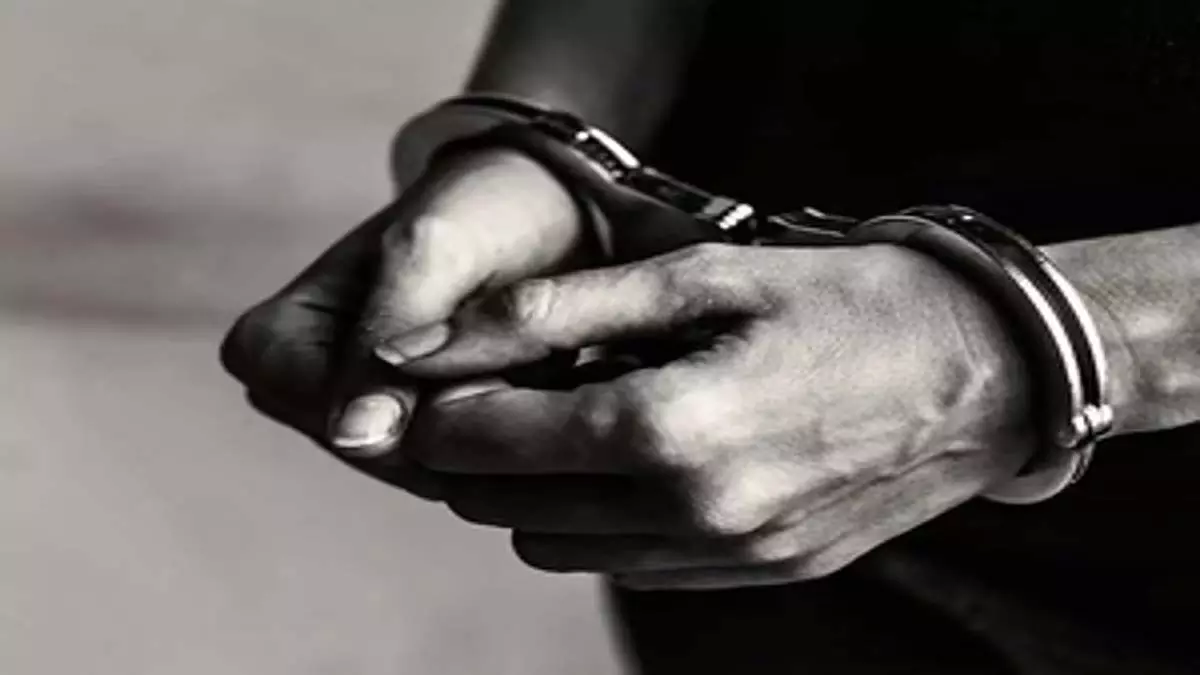 बरगढ़ में शराब के नशे में हुए झगड़े में हत्या के आरोप में दो गिरफ्तार बरगढ़ में शराब के नशे में हुए झगड़े में हत्या के आरोप में दो गिरफ्तार