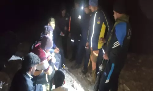 SDRF ने श्री केदारनाथ मार्ग पर रामबाड़ा के पास फंसे पांच लोगों को बचाया