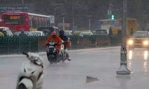 Chennai : भारी बारिश 19 जिलों में रात तक जारी रहेगी