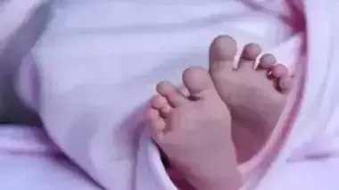 Azamgarh: मां ने मासूम बेटी की गला घोंटकर की हत्या Azamgarh: मां ने मासूम बेटी की गला घोंटकर की हत्या